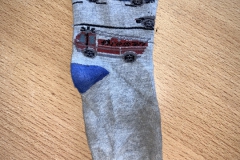 Einzelne graue Socke "Feuerwehr"  (Funddatum: 01.02.2020)